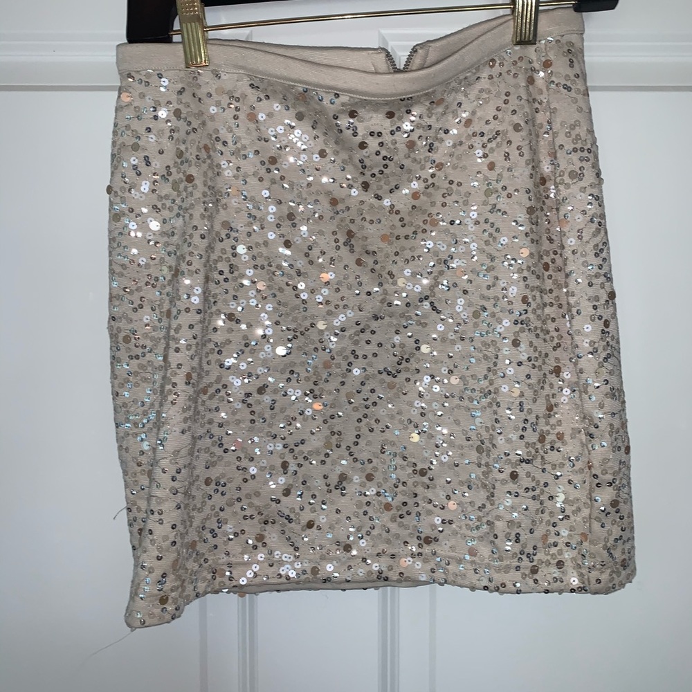 Beige champagne sequined mini skirt